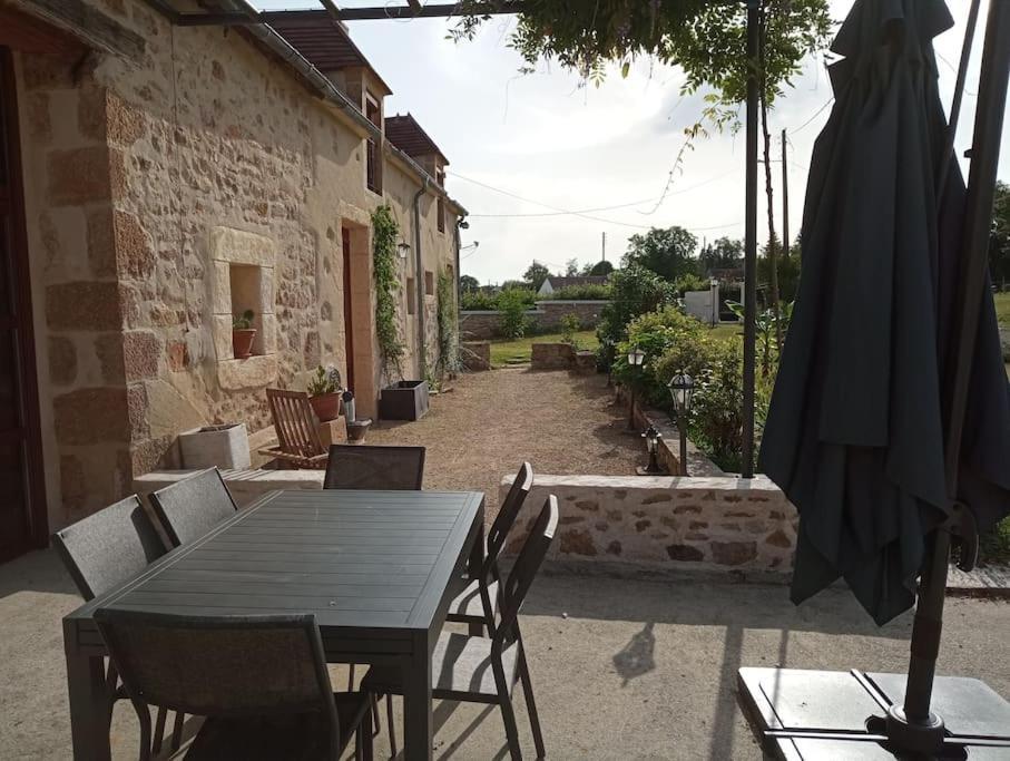 Holiday home Longere Berrichonne, Calme Absolu, 13 Personnes Saint-Pierre-les-Etieux